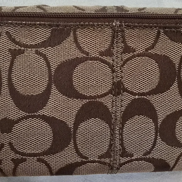 Vintage Coach Brown Leather Canvas Trifold Wallet with Snap Closure - Picture 3 of 8